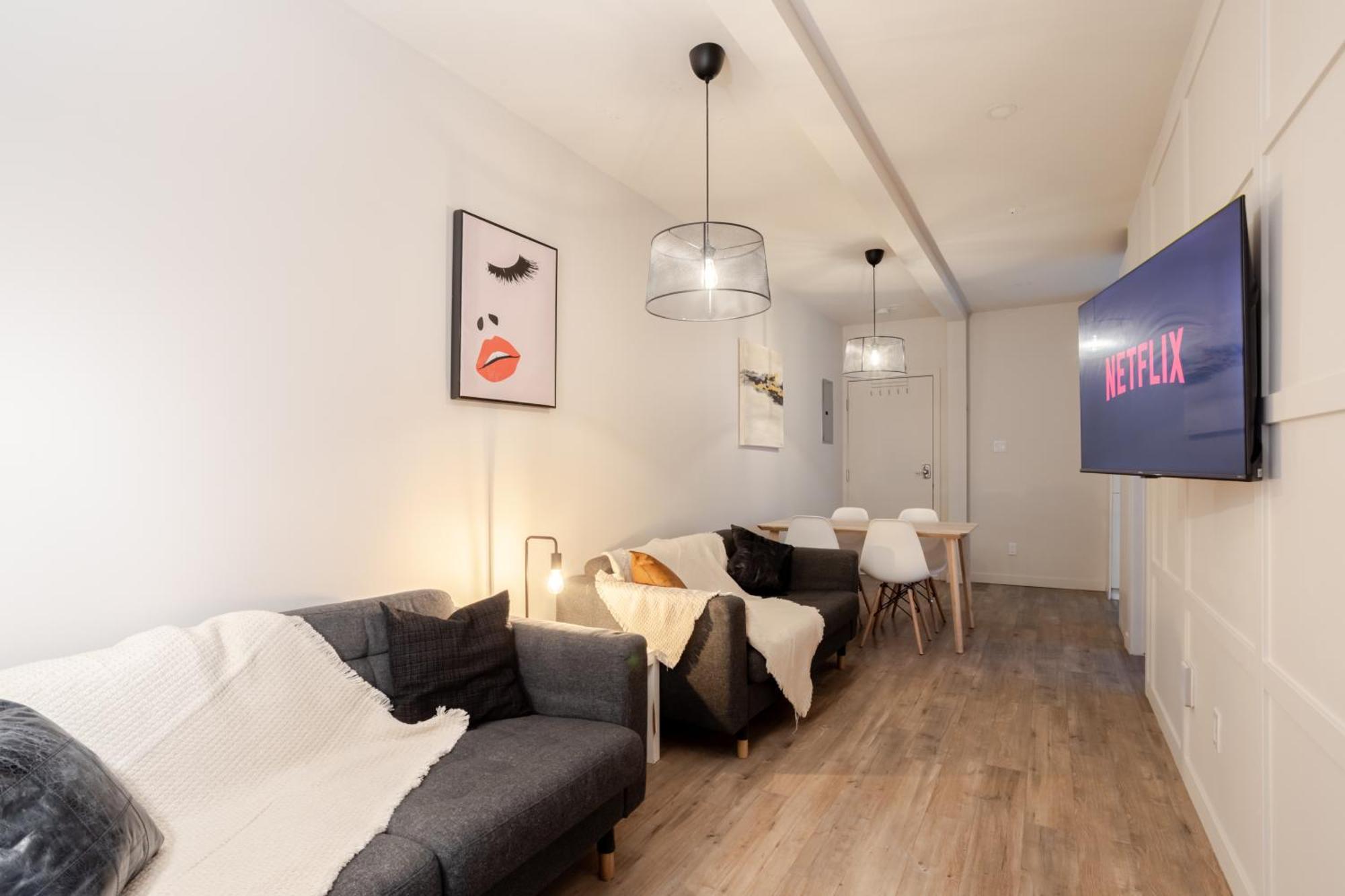 Bright 3br 2ba In The Plateau * Montreal